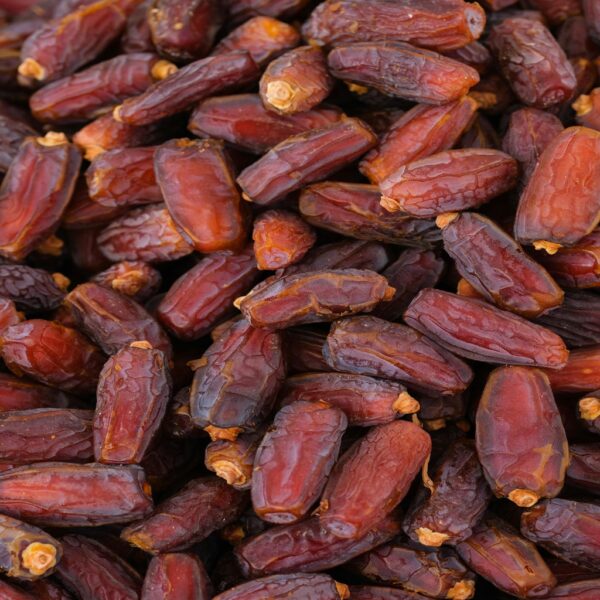 Finest Mabroom Dates - Image 2